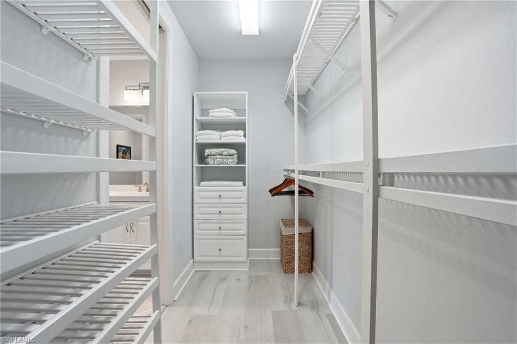 ESPLANADE - Residential