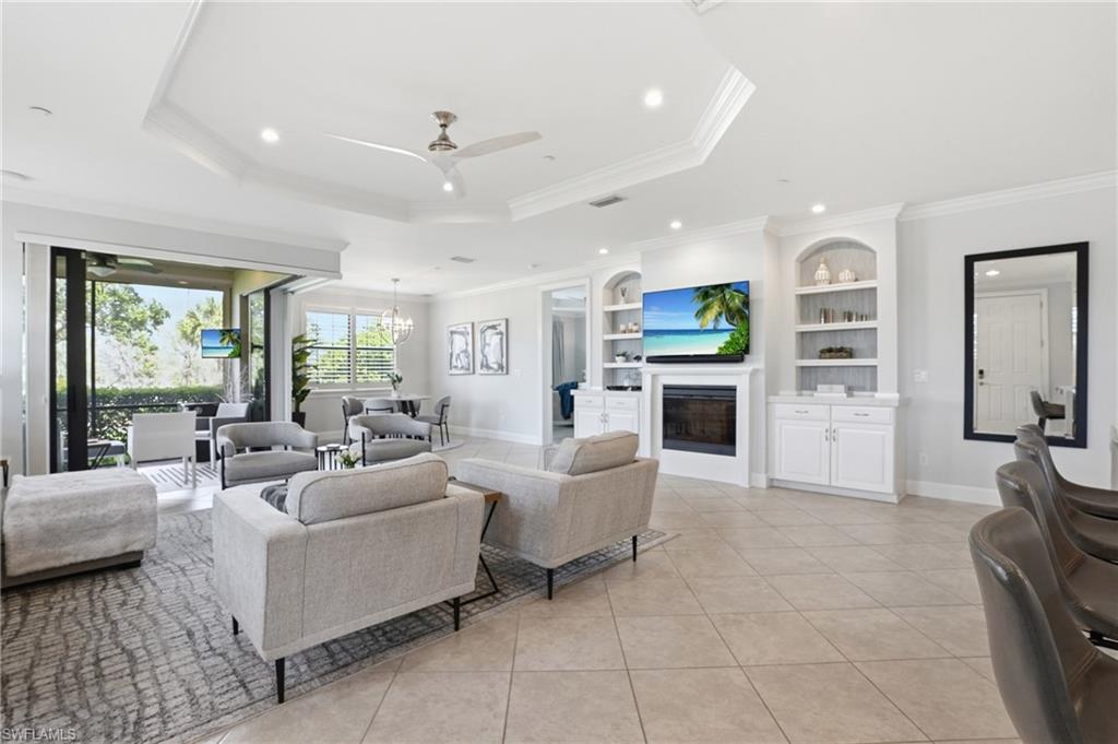 ESPLANADE - Residential