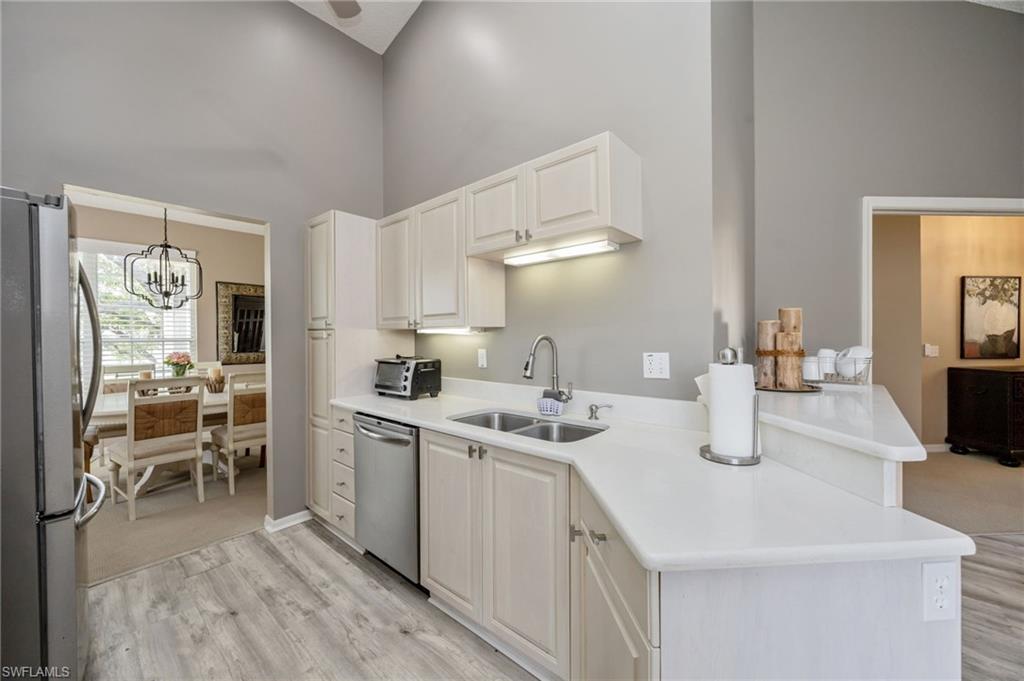 SILVER OAKS - Residential