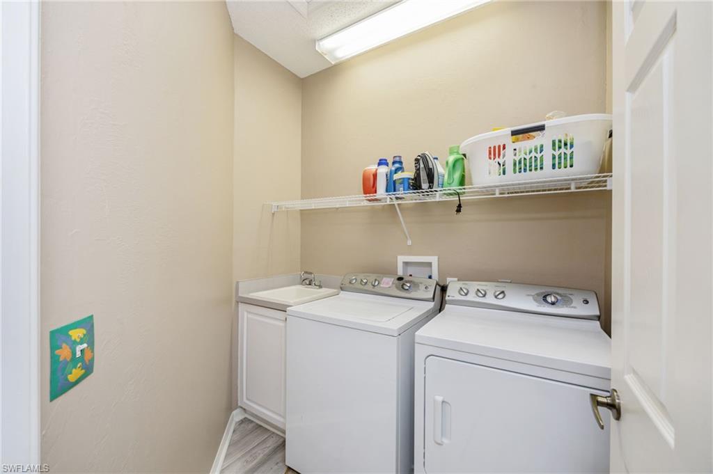 SILVER OAKS - Residential