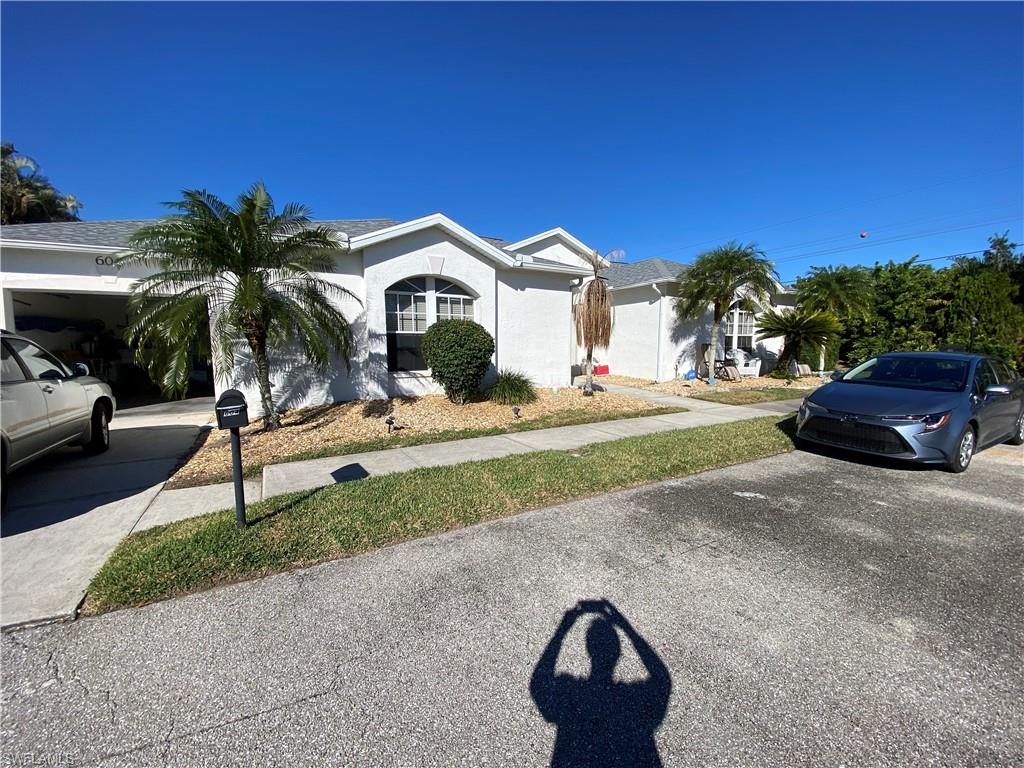 MIRROR LAKES - Residential