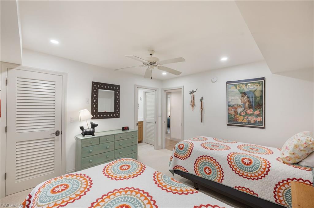 WILDERNESS COUNTRY CLUB - Residential