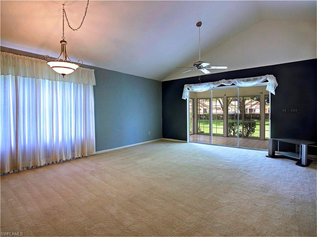 FOUNTAIN LAKES - Residential