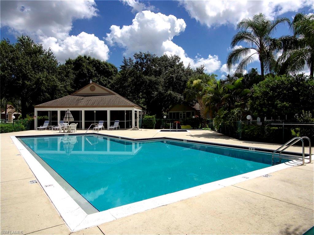 FOUNTAIN LAKES - Residential