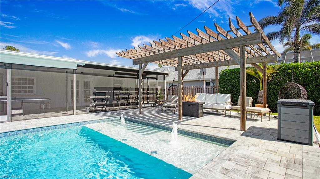 NAPLES PARK - Residential