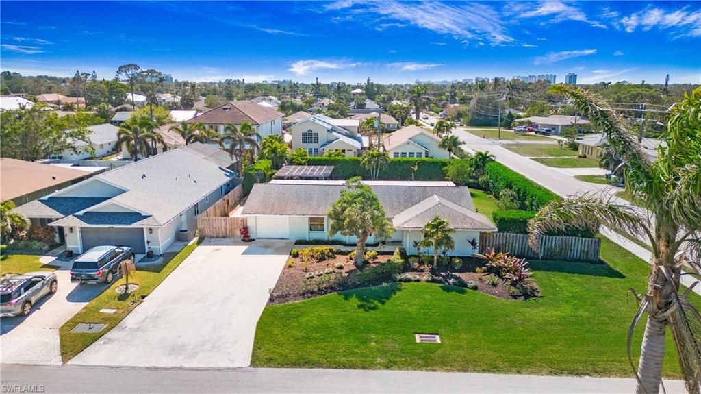 NAPLES PARK - Residential