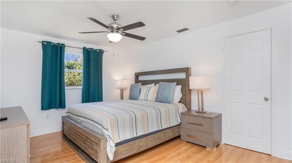 NAPLES PARK - Residential