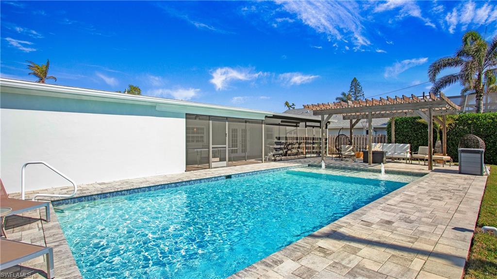 NAPLES PARK - Residential