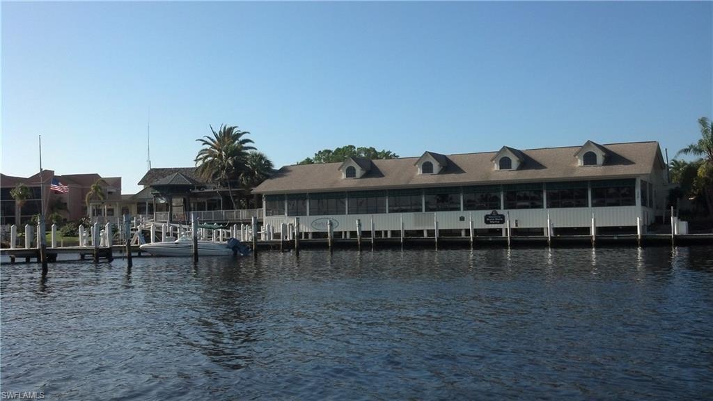 COMMODORE CLUB - Residential