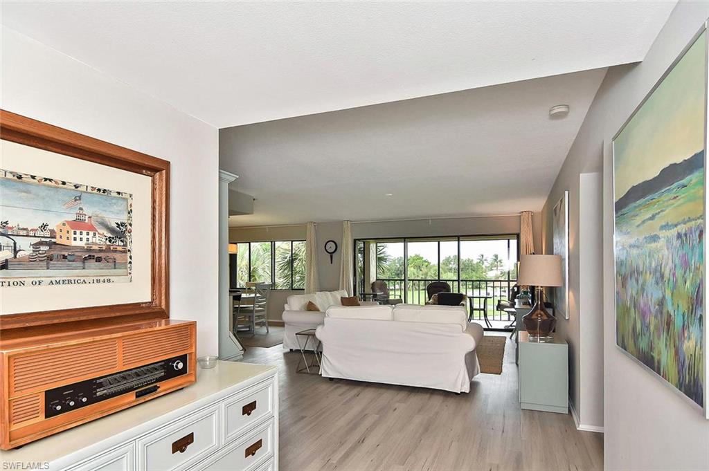 COMMODORE CLUB - Residential