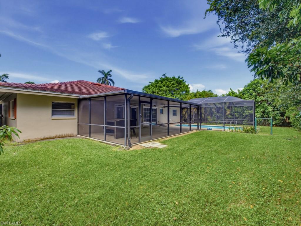 667 Park Shore DR