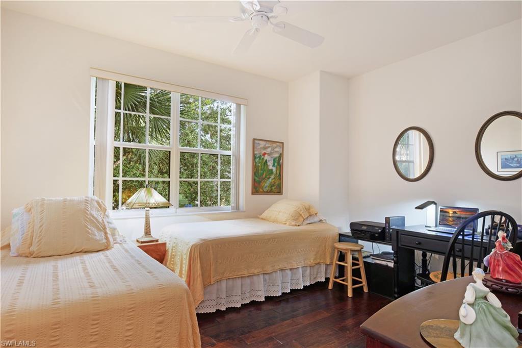 LAKE BARRINGTON - Residential