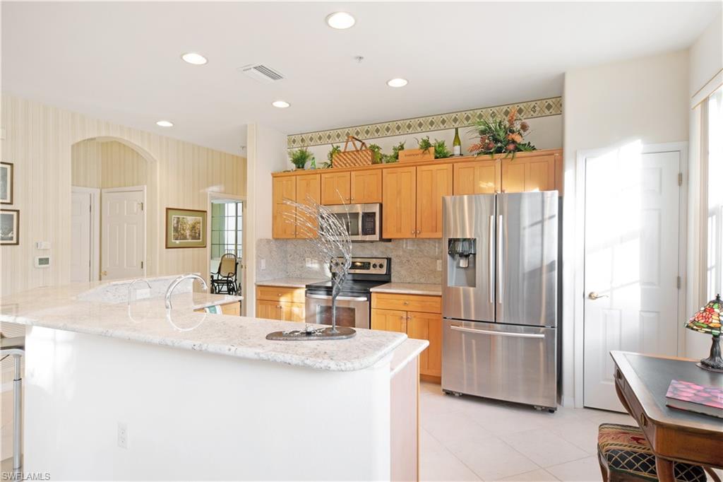 LAKE BARRINGTON - Residential