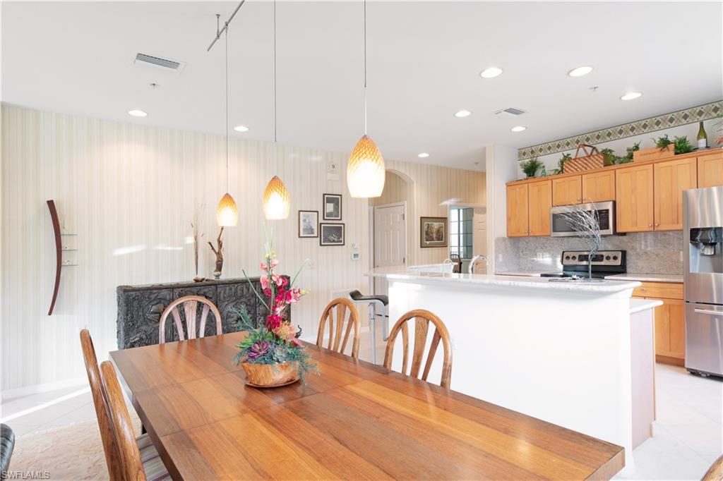 LAKE BARRINGTON - Residential