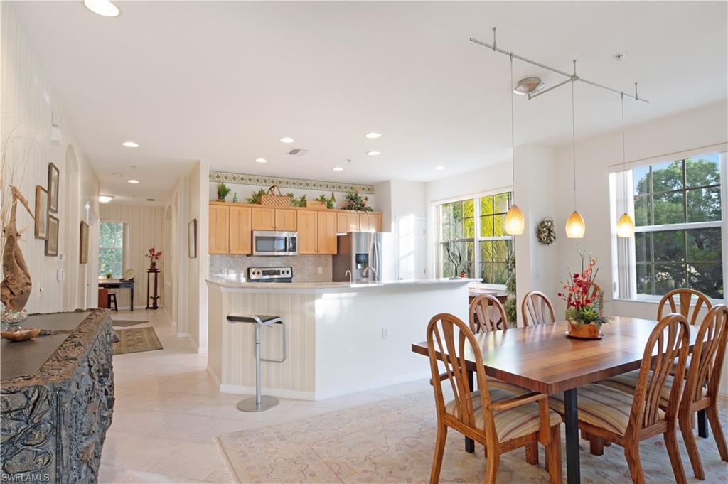 LAKE BARRINGTON - Residential