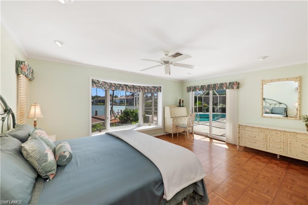 MOORINGS - Residential