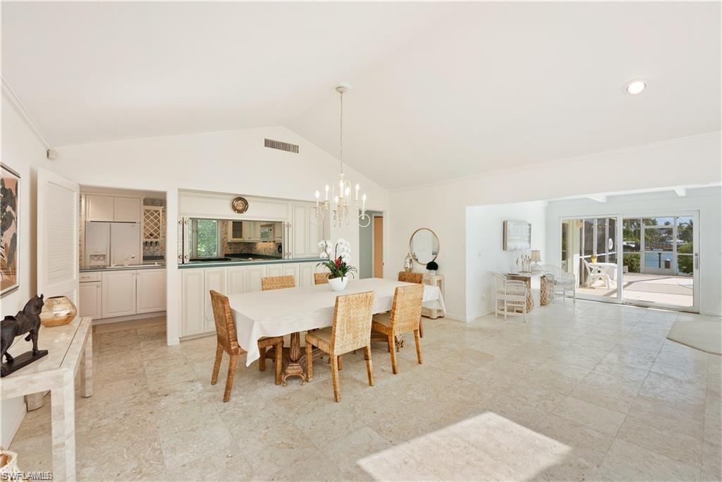 MOORINGS - Residential