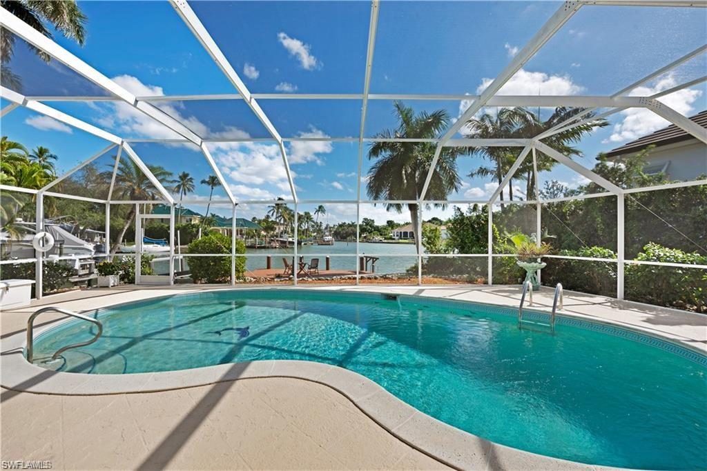 MOORINGS - Residential