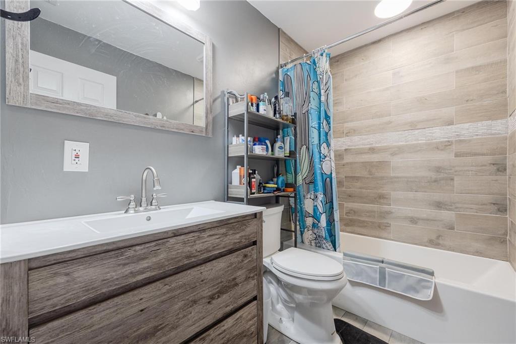 FORT MYERS SHORES - Residential