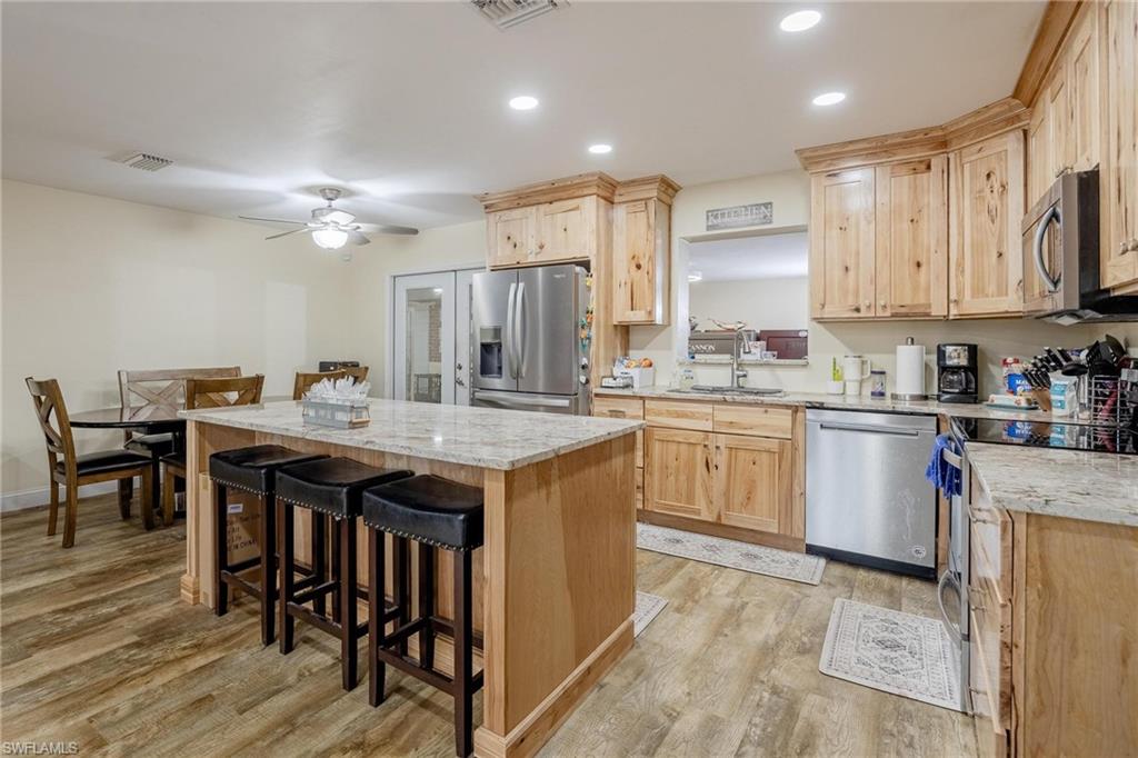 FORT MYERS SHORES - Residential