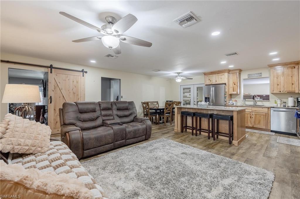 FORT MYERS SHORES - Residential