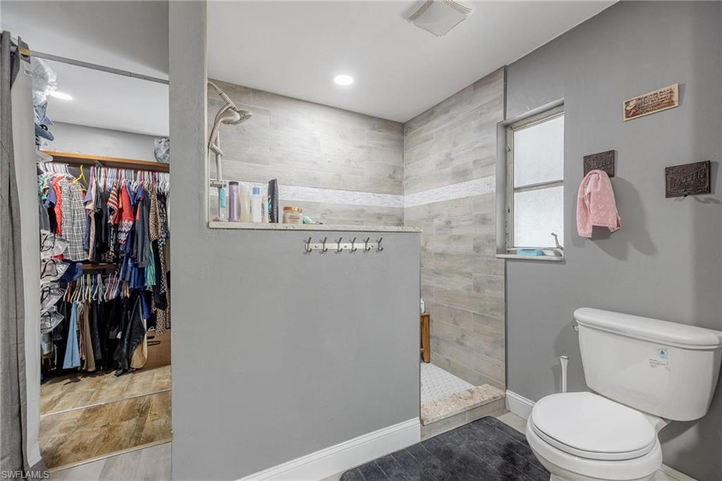 FORT MYERS SHORES - Residential