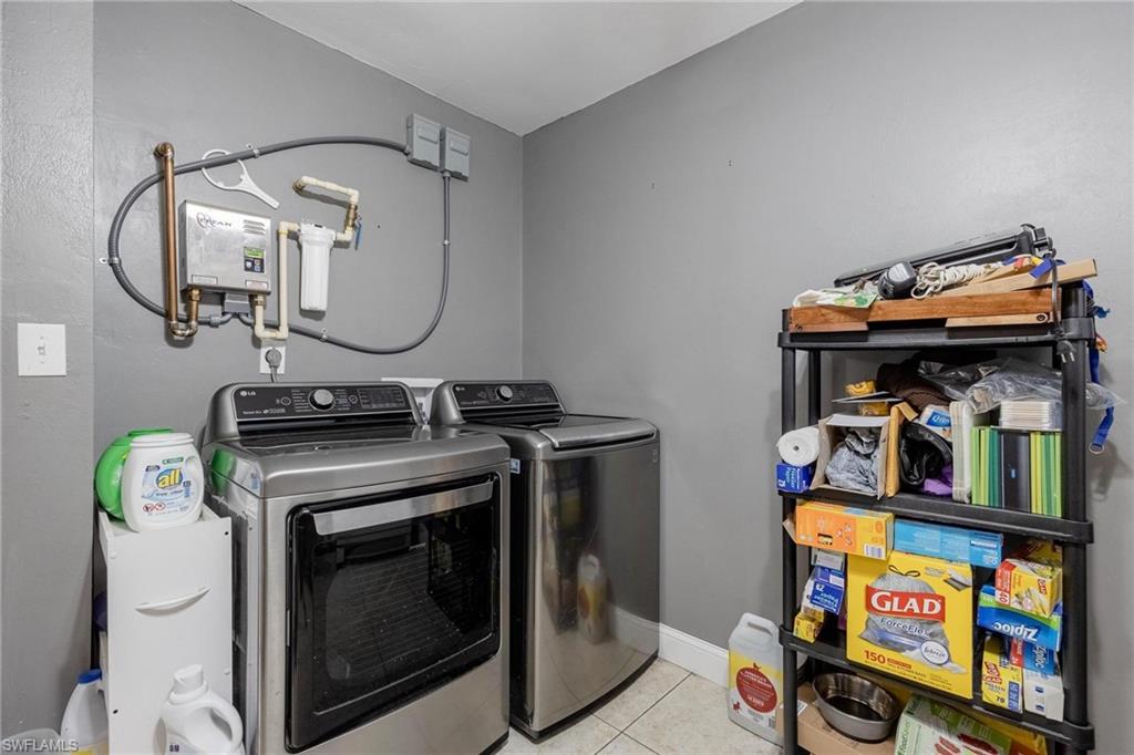 FORT MYERS SHORES - Residential