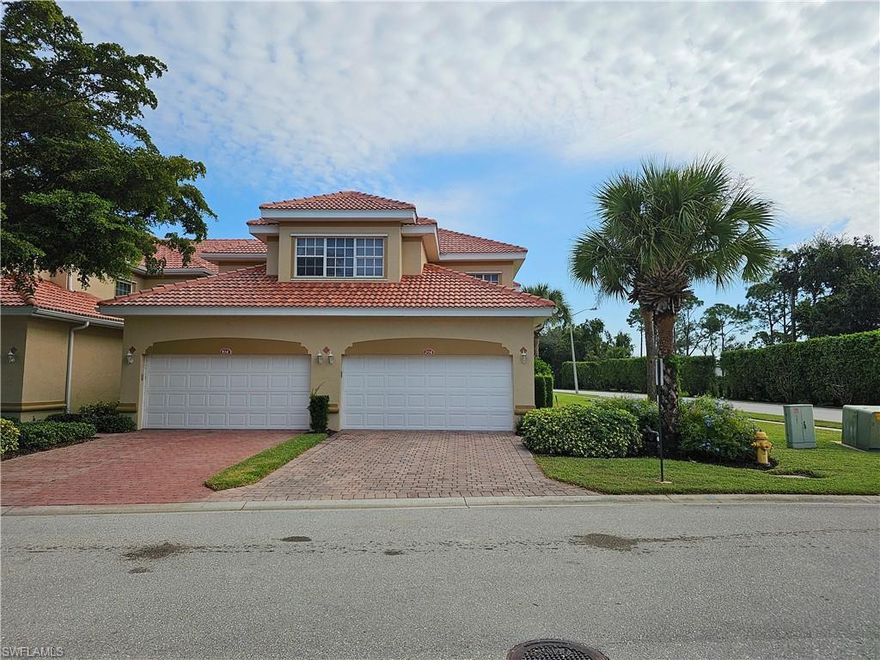 Bell Tower Park is a well-maintained community. It offers swimming, tennis, playground for kid's fitness center BBQ area and pickle courts. Just off us 41 in Ft Myers this is a convenient location for most anything you would need to do. The townhouse has approximately 2300 sq ft. with a 2-stall garage. The lani wraps around with views of a lake and the meticulous landscaping.