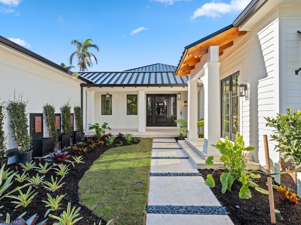 424 Spinnaker DR