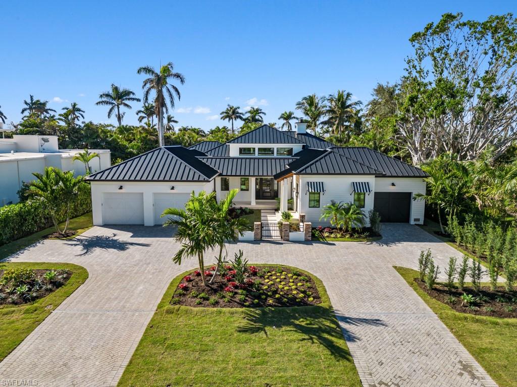 424 Spinnaker DR