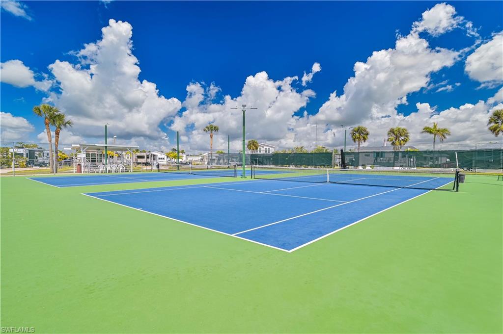 PALMETTO PALMS R V - Land