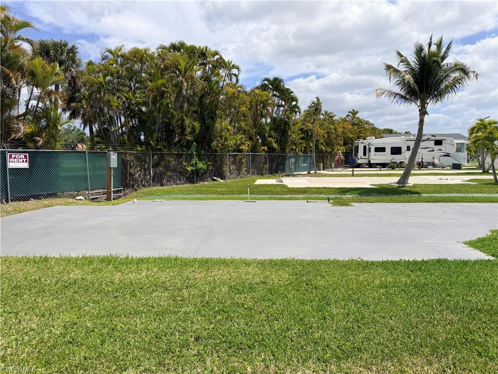 PALMETTO PALMS R V - Land