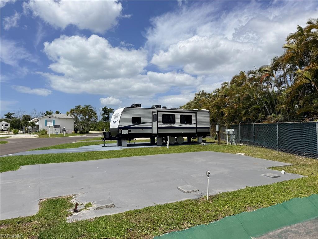 PALMETTO PALMS R V - Land