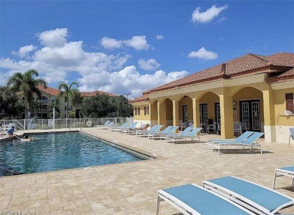 THE RESIDENCE - Residential Lease