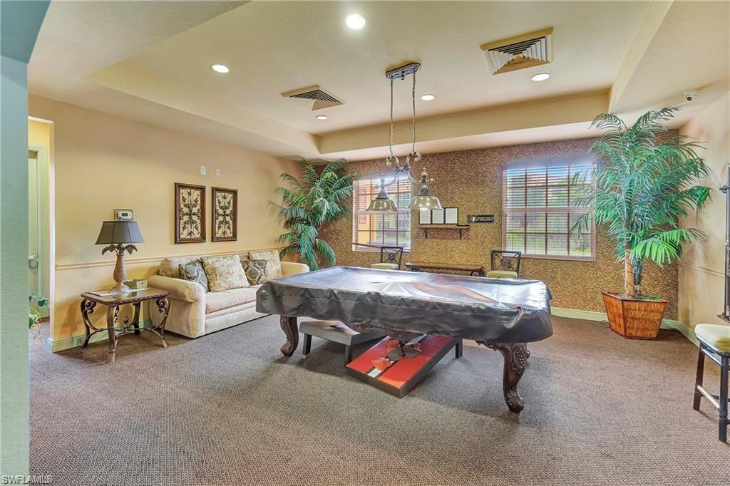 THE RESIDENCE - Residential Lease