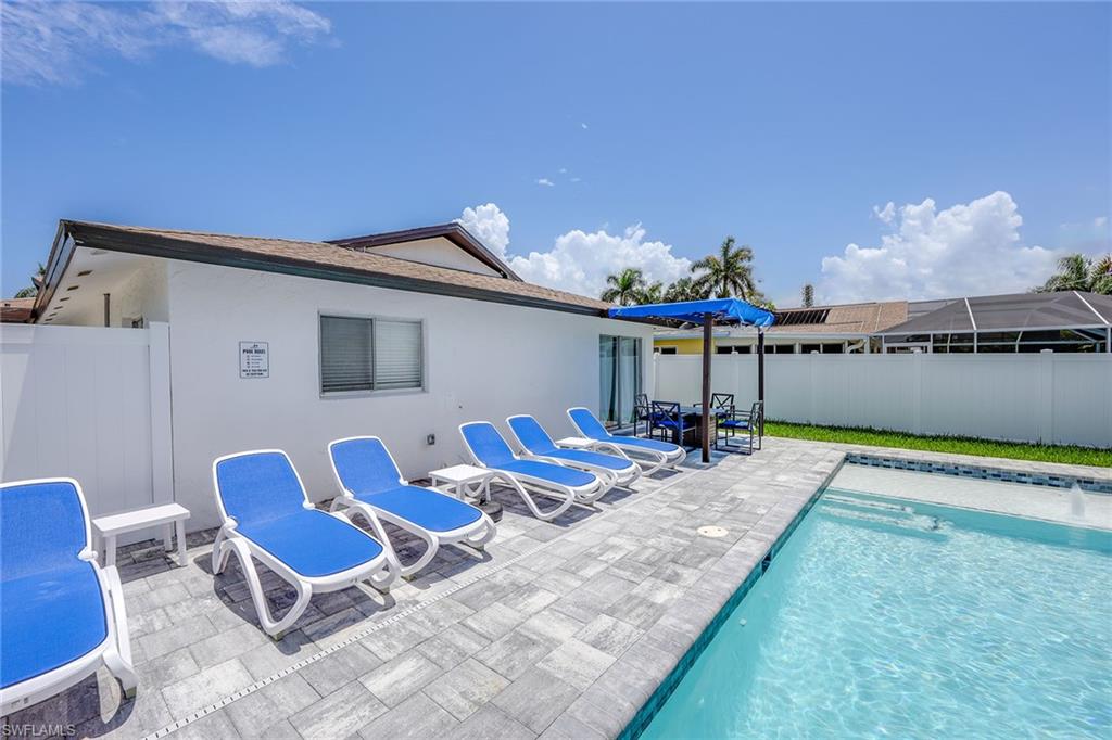 NAPLES PARK - Residential