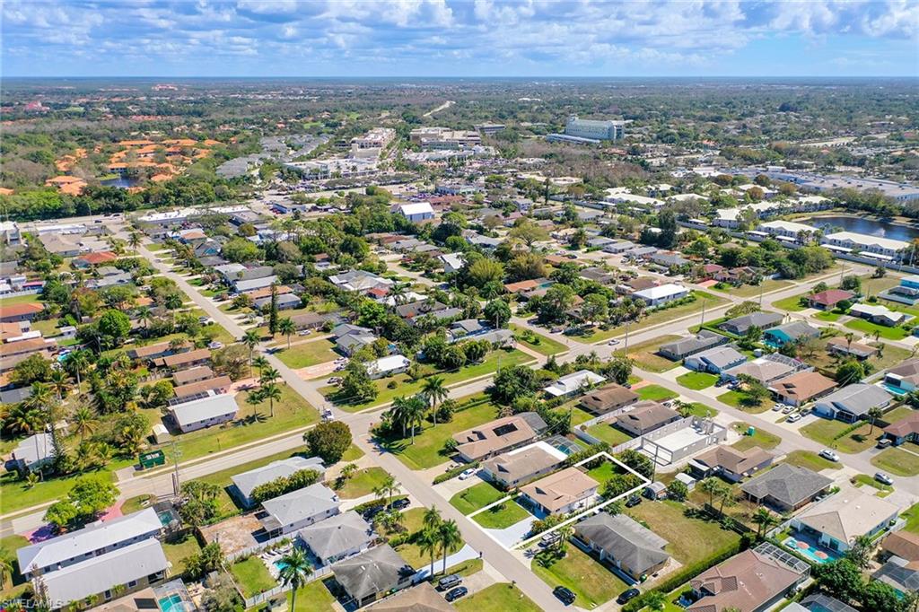 NAPLES PARK - Residential