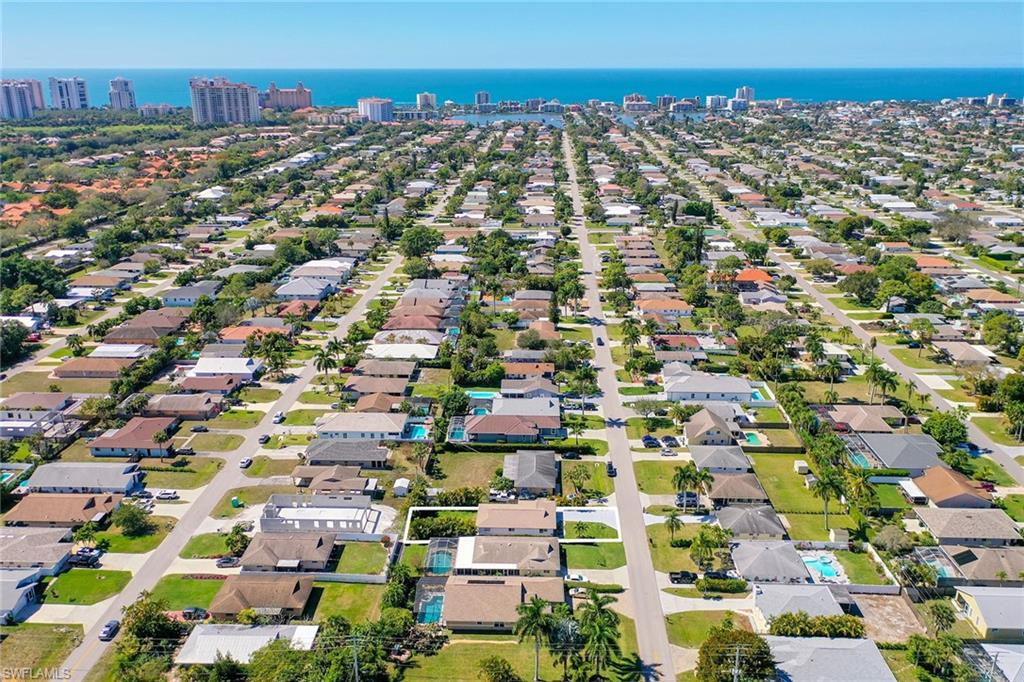 NAPLES PARK - Residential