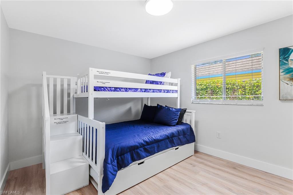 NAPLES PARK - Residential