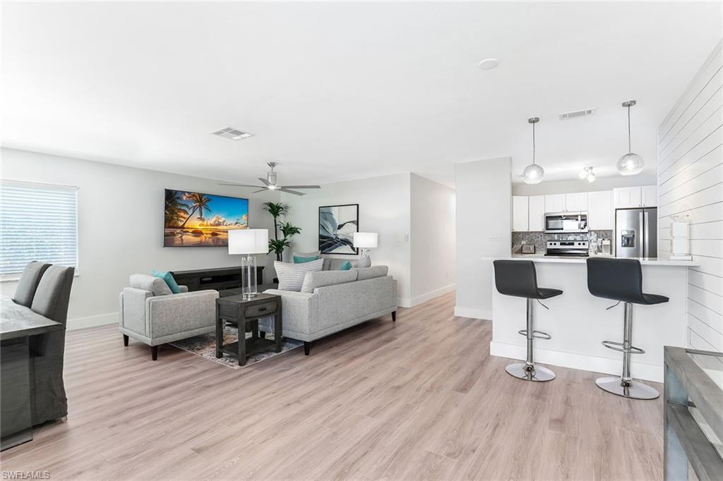 NAPLES PARK - Residential