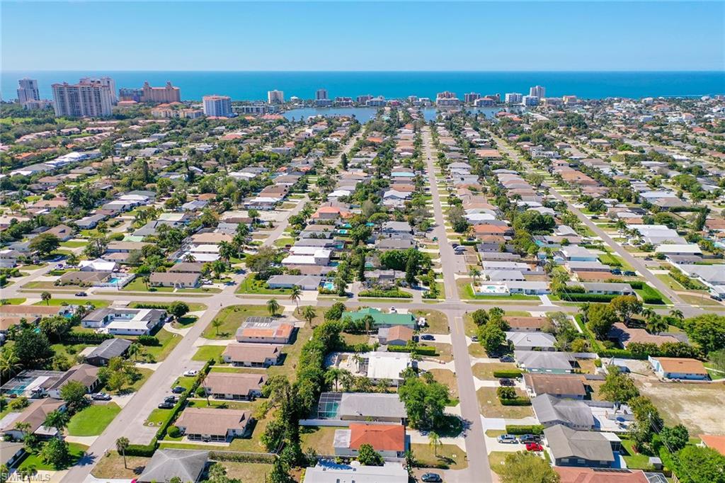 NAPLES PARK - Residential