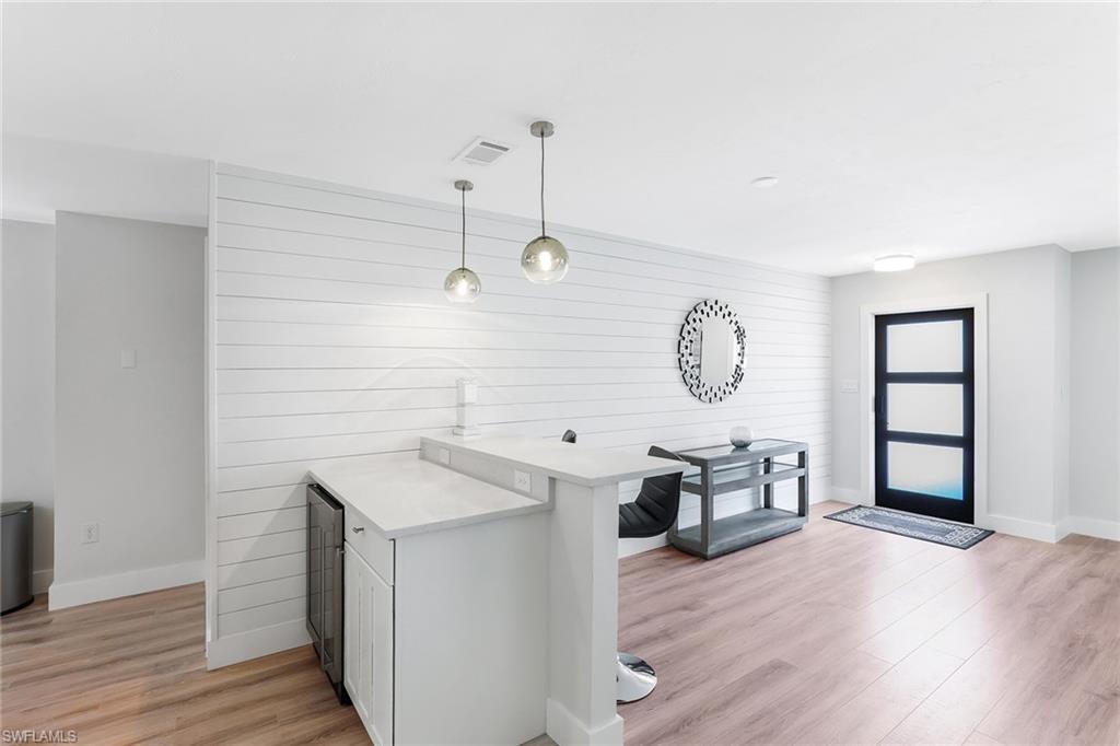 NAPLES PARK - Residential