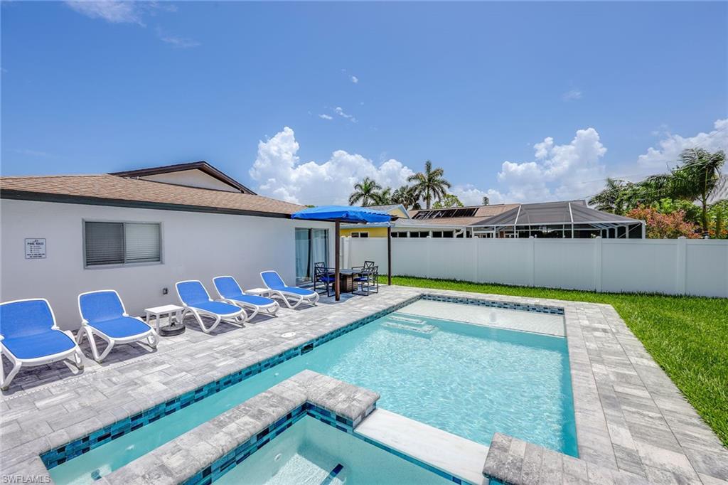 NAPLES PARK - Residential