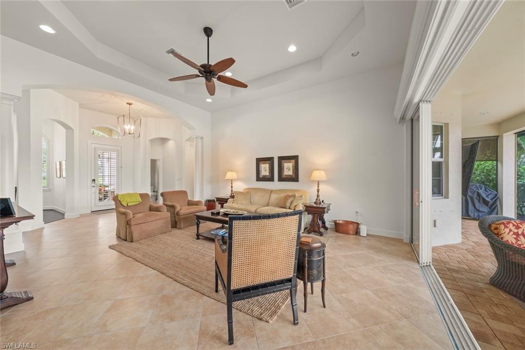 HOLLYBROOK - Residential