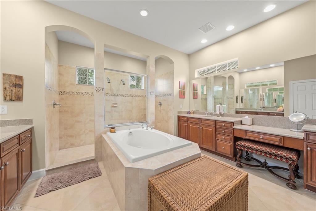 HOLLYBROOK - Residential