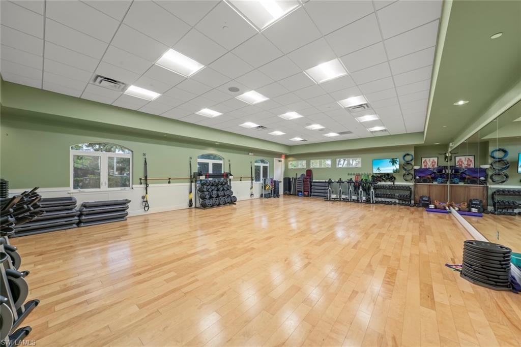 HOLLYBROOK - Residential