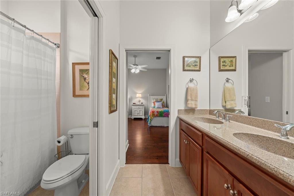 HOLLYBROOK - Residential