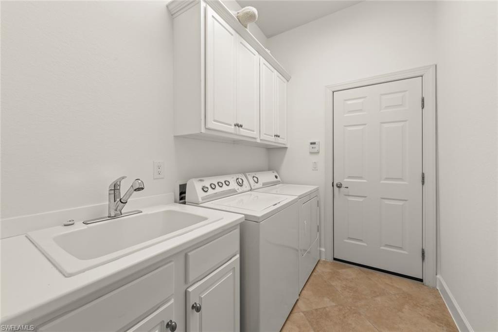 HOLLYBROOK - Residential