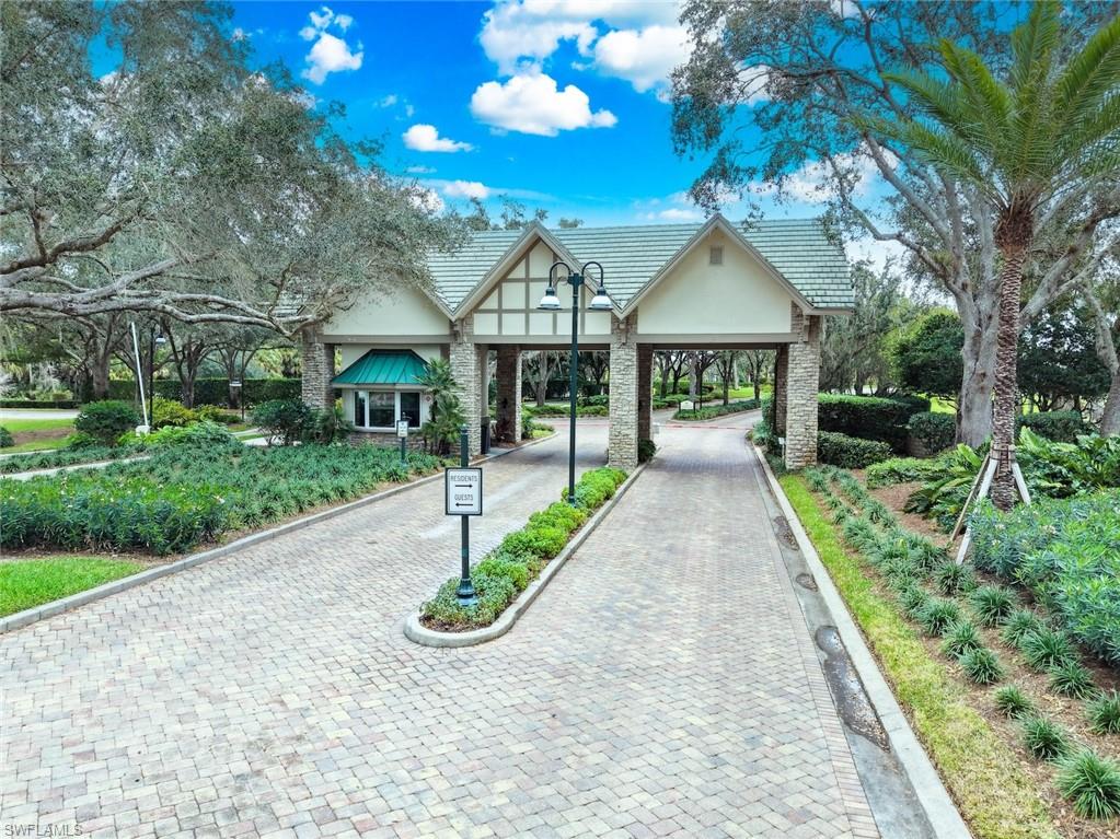 HOLLYBROOK - Residential