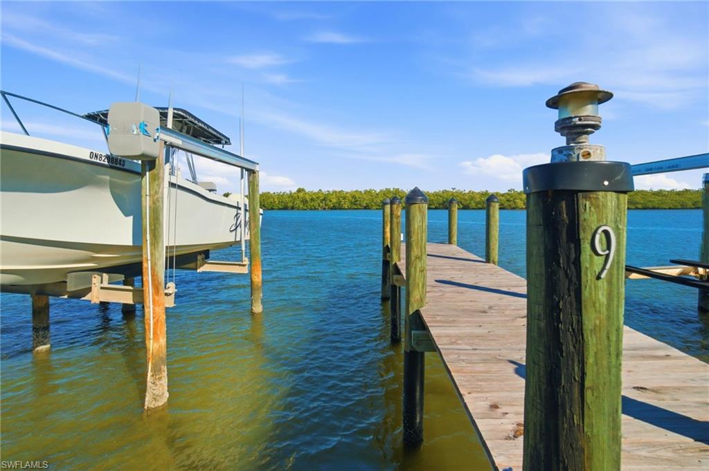 MARINERS COVE - Residential